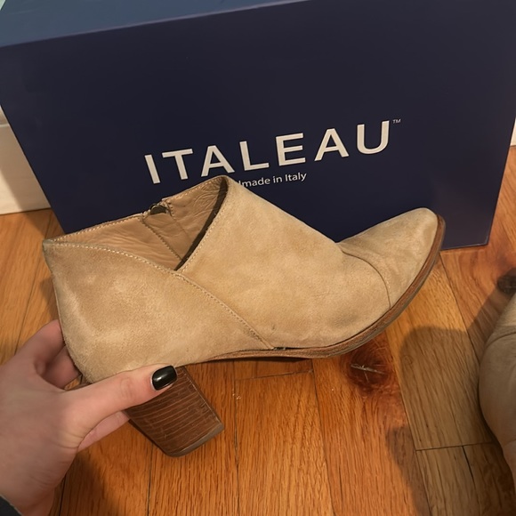 Italeau Booties - Picture 5 of 10